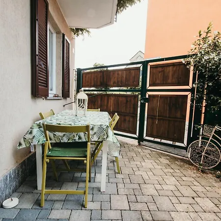 Casa Margot - Lakeside L&b Apartment